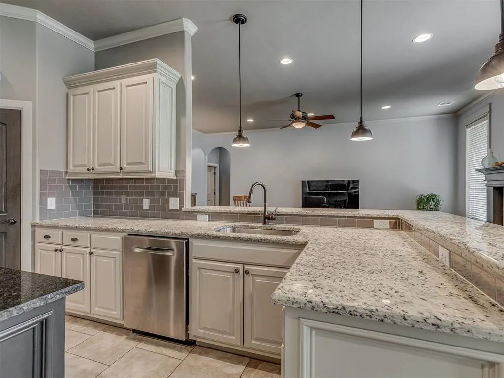 Photo 10 — 4712 NW 151st Terrace, Edmond, OK 73013