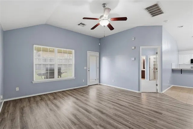 Photo 8 — 605 Inverleith Circle, Yukon, OK 73099