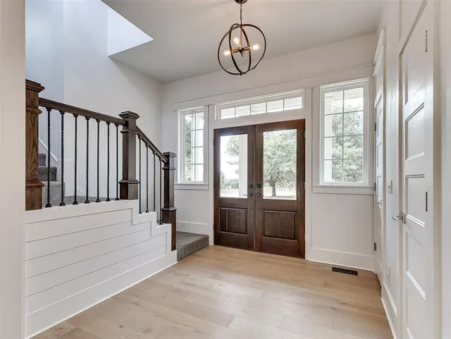 Photo 4 — 7725 Sandy Lane, Edmond, OK 73034