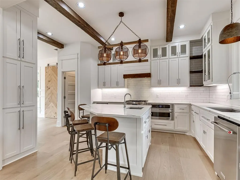 Photo 10 — 7725 Sandy Lane, Edmond, OK 73034