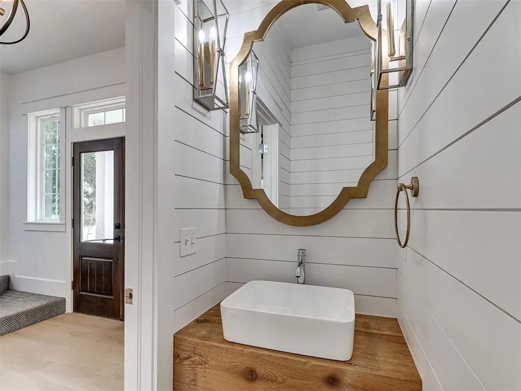 Photo 14 — 7725 Sandy Lane, Edmond, OK 73034