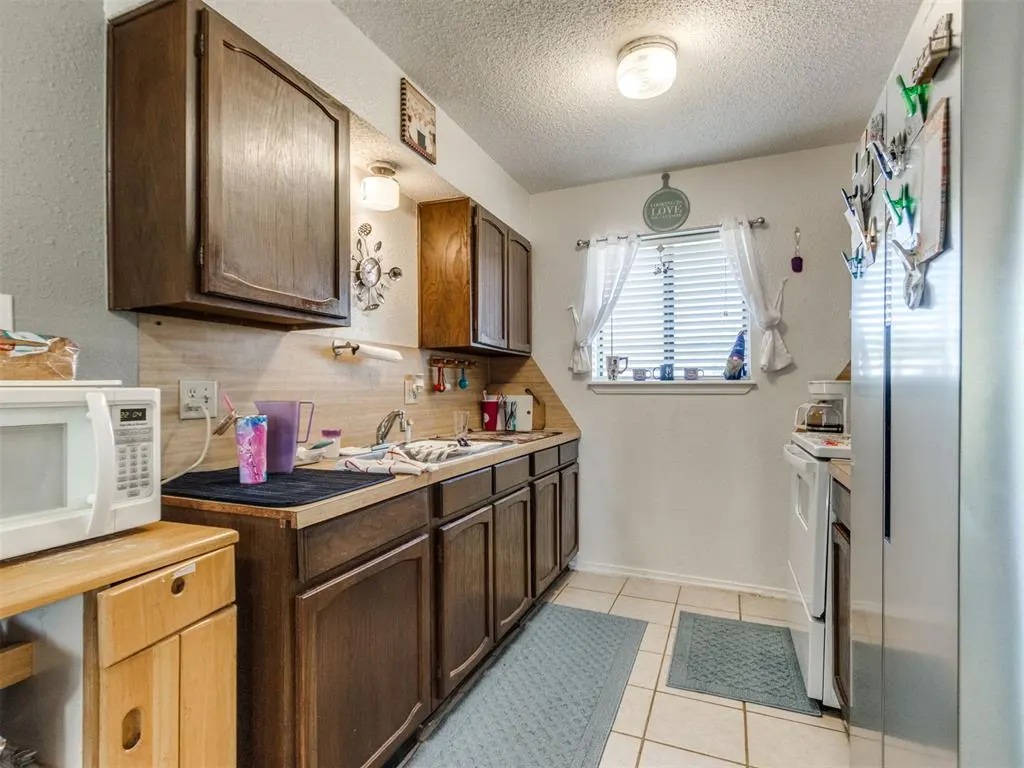 Photo 7 — 604 Meadowlake Drive, Noble, OK 73068