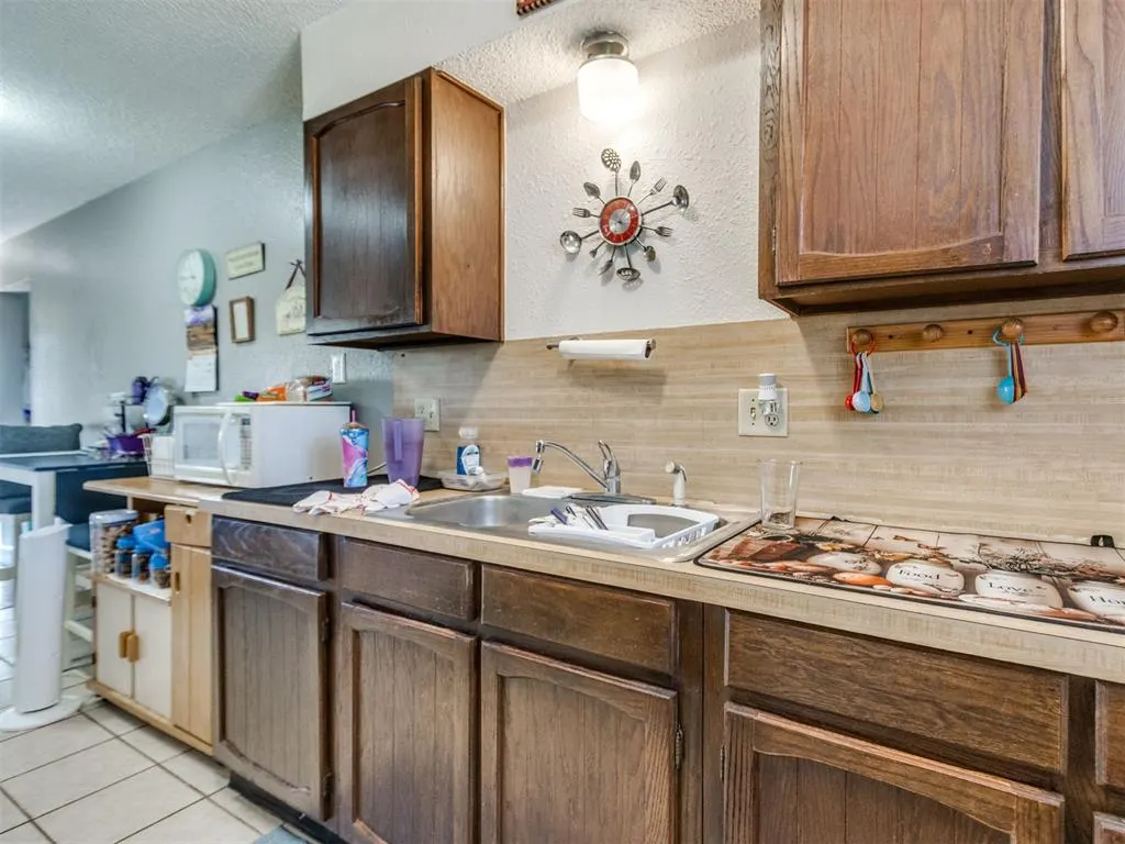 Photo 11 — 604 Meadowlake Drive, Noble, OK 73068