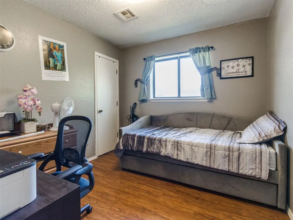 Photo 18 — 604 Meadowlake Drive, Noble, OK 73068