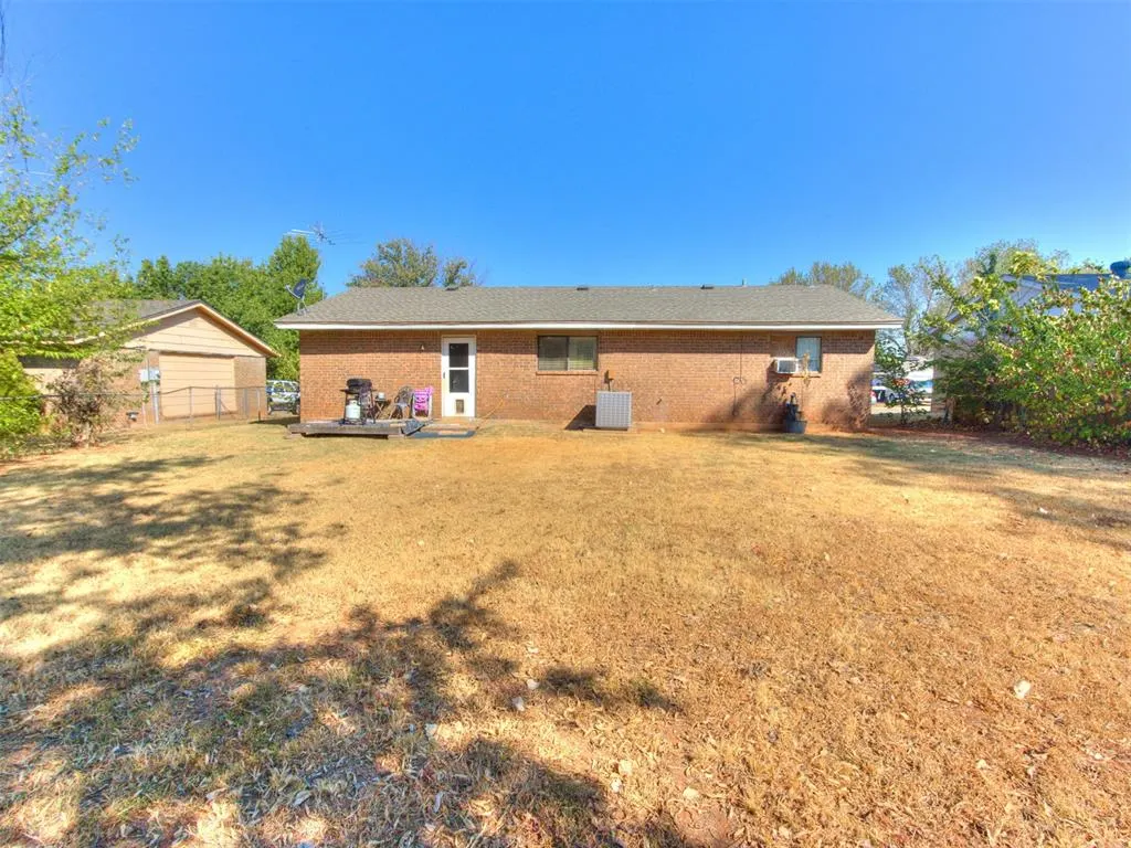 Photo 24 — 604 Meadowlake Drive, Noble, OK 73068