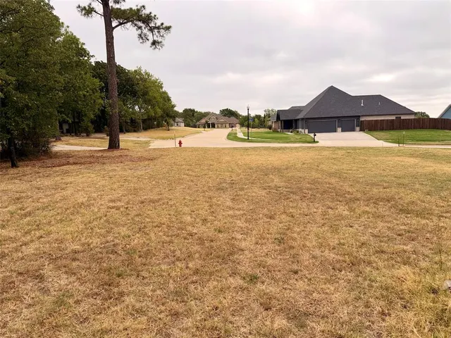 Photo 3 — 1812 Larkin Lane, Shawnee, OK 74804