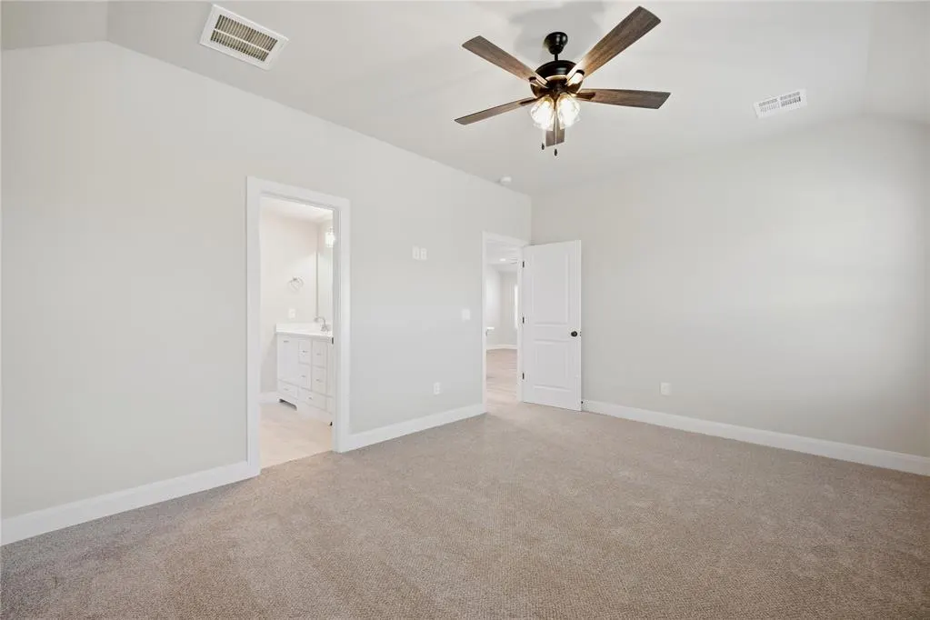 Photo 14 — 11349 NW 162nd Street, Oklahoma City, OK 73078