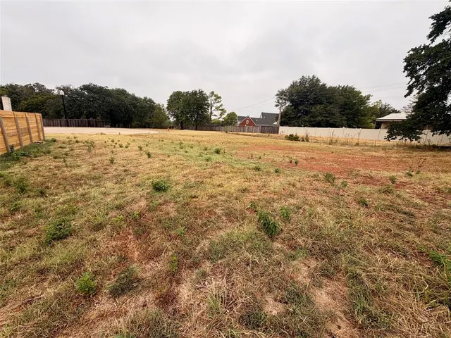 Photo 5 — 1929 Carleton Lane, Shawnee, OK 74804