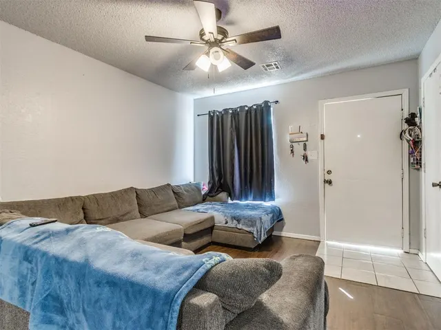 Photo 3 — 511 Holsey Drive, Noble, OK 73068