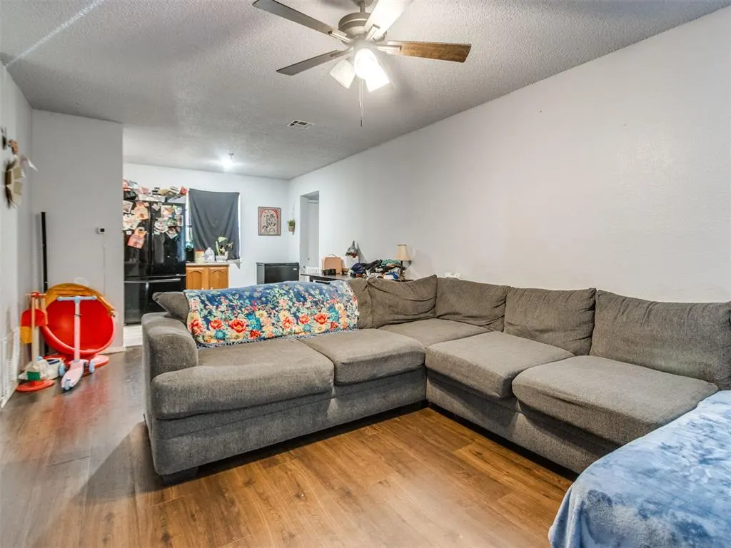 Photo 4 — 511 Holsey Drive, Noble, OK 73068