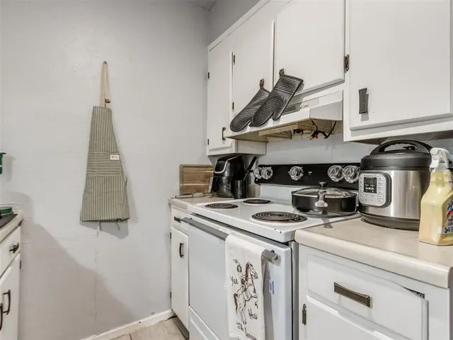 Photo 8 — 511 Holsey Drive, Noble, OK 73068