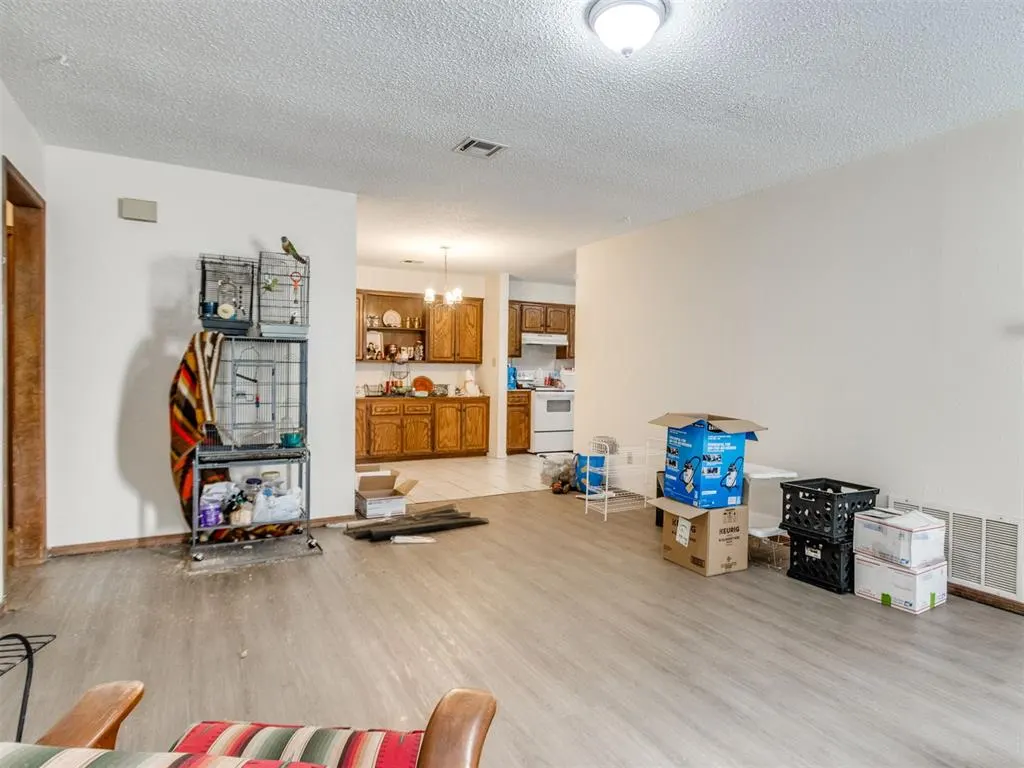 Photo 6 — 1004 N 5th Street 1006, Noble, OK 73068
