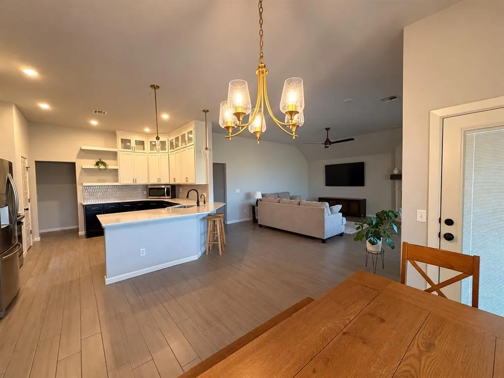 Photo 2 — 6513 NW 150th Terrace, Oklahoma City, OK 73142