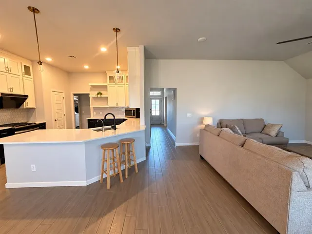 Photo 3 — 6513 NW 150th Terrace, Oklahoma City, OK 73142
