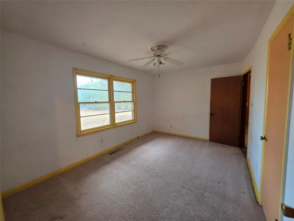Photo 16 — 212 Bluebird Drive, Midwest City, OK 73110