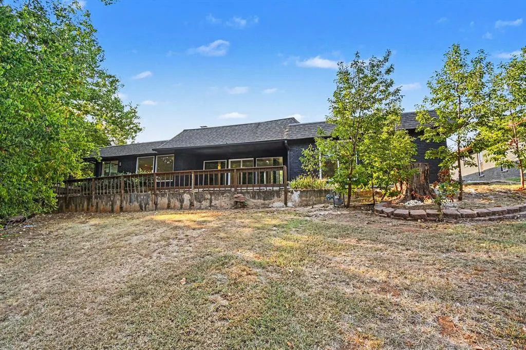Photo 4 — 11105 NW 112th Street, Yukon, OK 73099