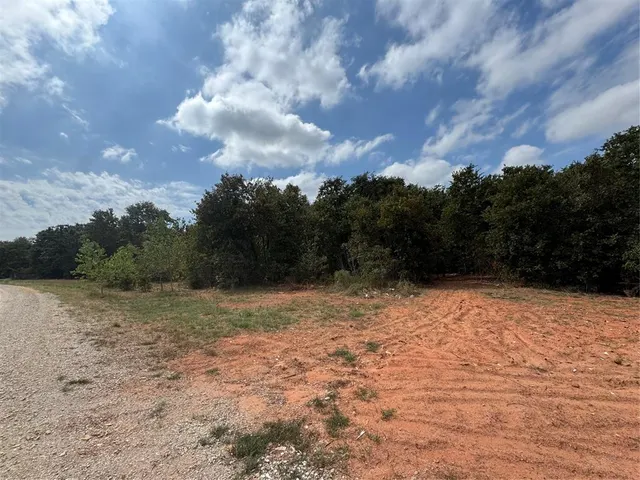 Photo 2 — 9200 Noble Ridge Drive, Noble, OK 73051