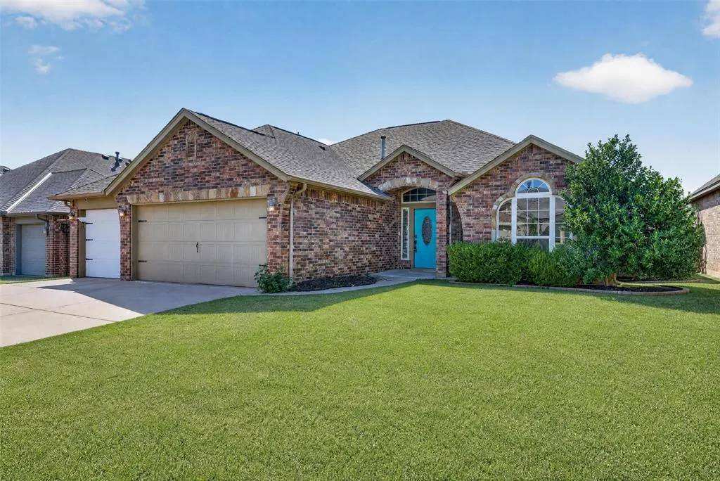 Front exterior — 2328 NW 154th Street, Edmond, OK 73013