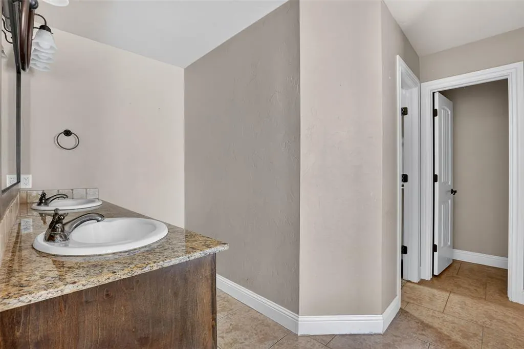 Photo 16 — 2328 NW 154th Street, Edmond, OK 73013