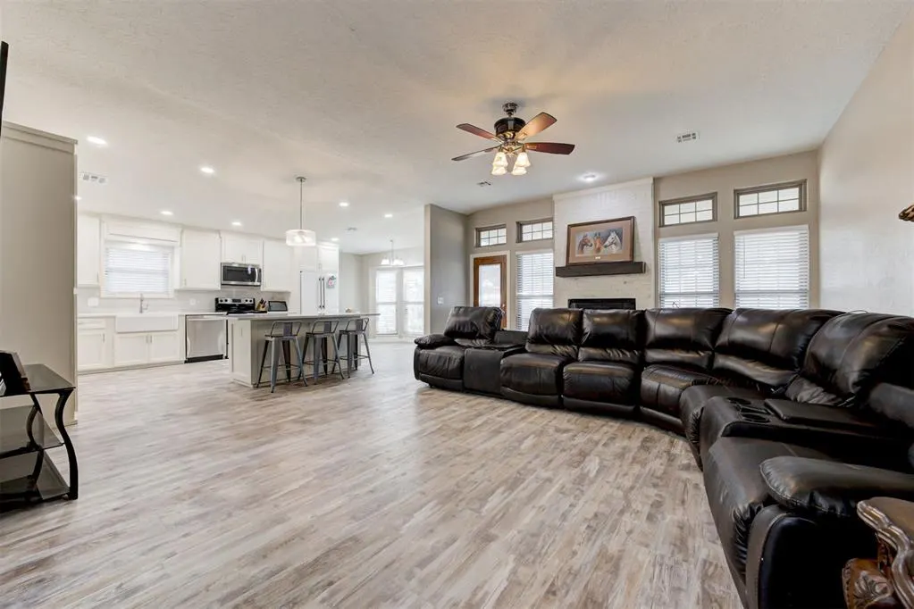 Photo 4 — 4500 S Eastern Avenue, Norman, OK 73069