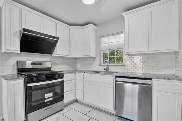 Photo 6 — 2340 Cashion Place, Oklahoma City, OK 73112