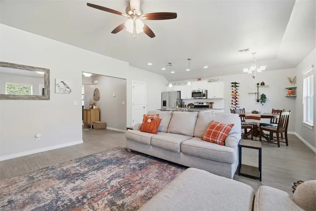 Photo 8 — 1509 Avalon Drive, Altus, OK 73521