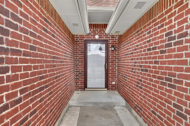 Photo 2 — 601 NW 114th Street, Oklahoma City, OK 73114