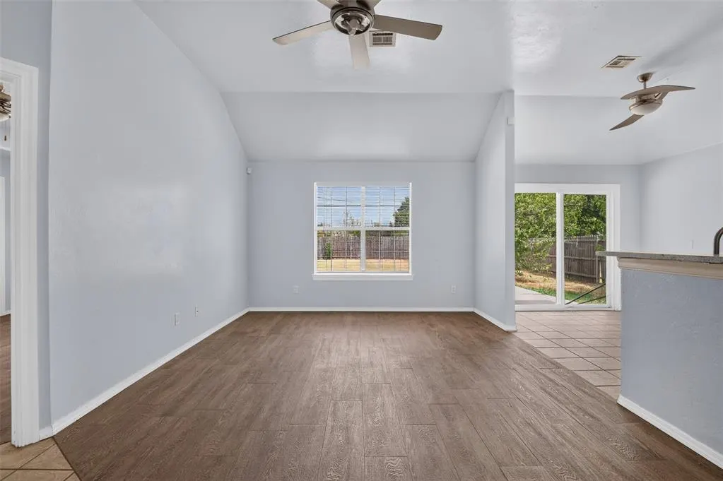 Photo 5 — 601 NW 114th Street, Oklahoma City, OK 73114