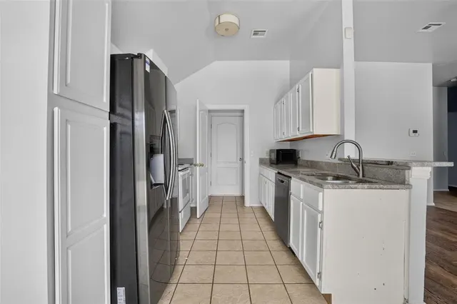 Photo 8 — 601 NW 114th Street, Oklahoma City, OK 73114