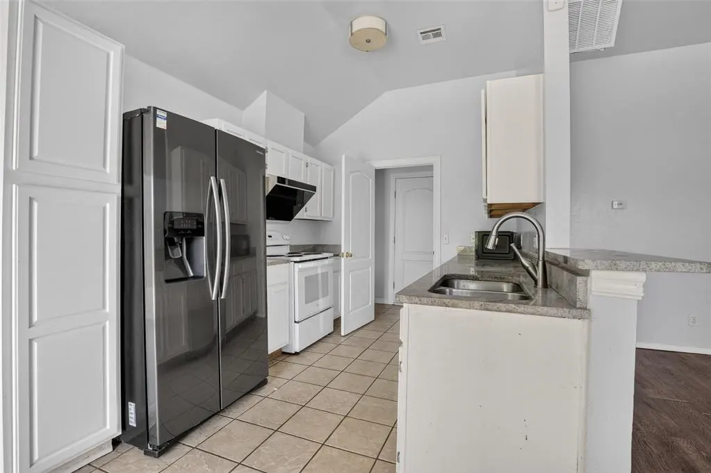 Photo 9 — 601 NW 114th Street, Oklahoma City, OK 73114