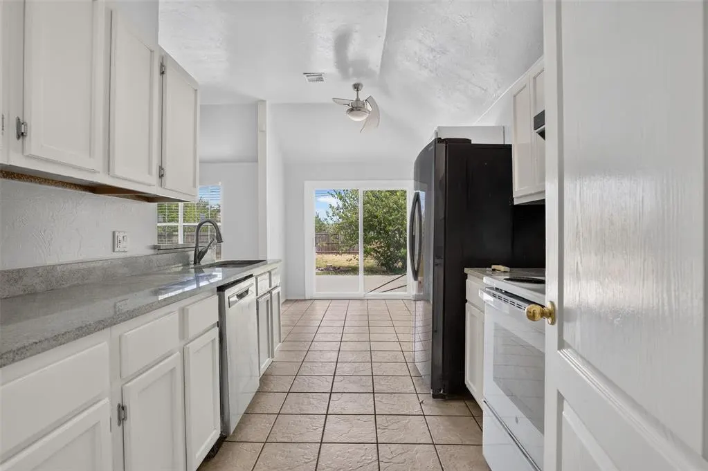 Photo 13 — 601 NW 114th Street, Oklahoma City, OK 73114
