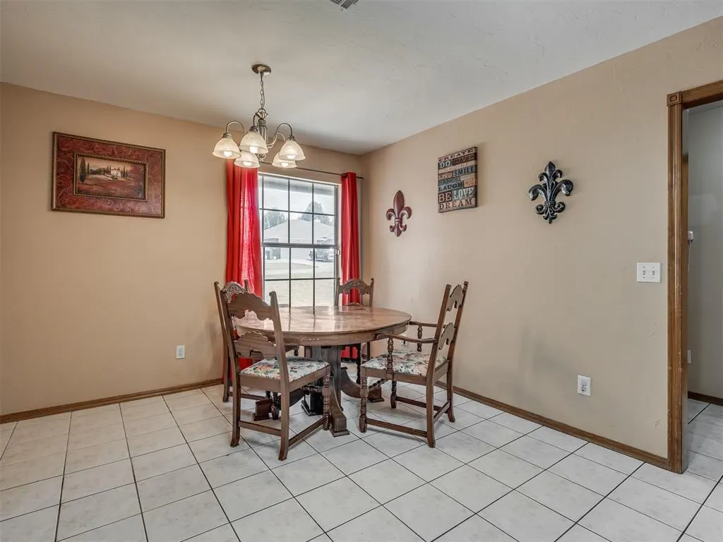 Photo 9 — 1713 N Shawnee Trail, Choctaw, OK 73020
