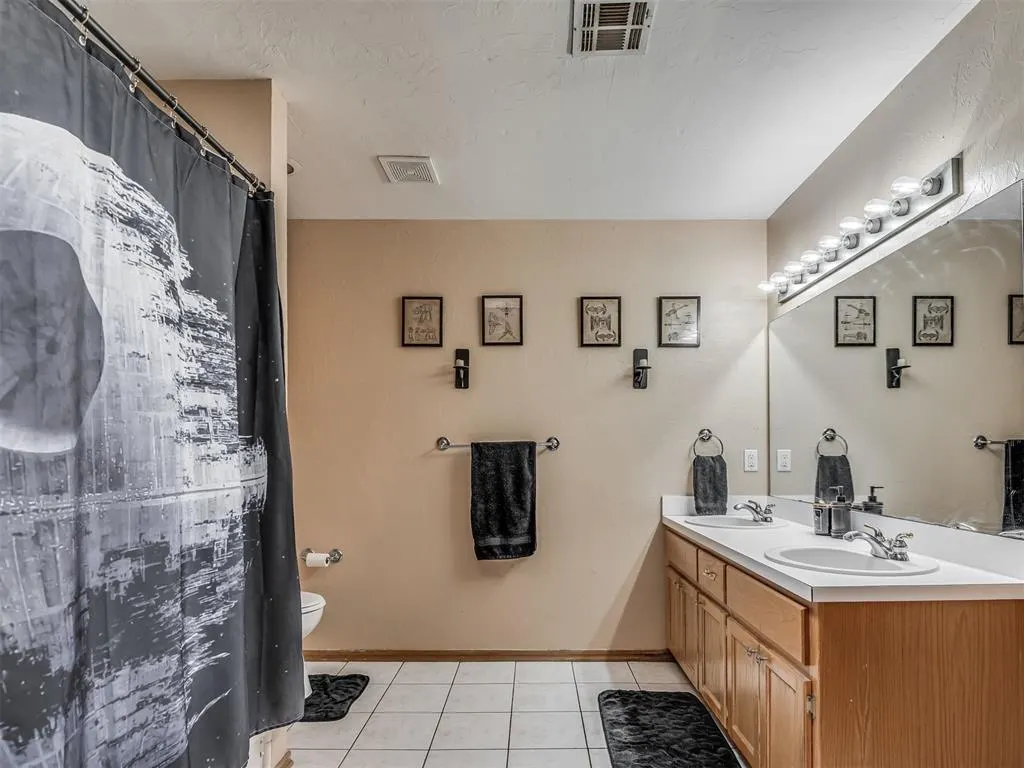 Photo 11 — 1713 N Shawnee Trail, Choctaw, OK 73020