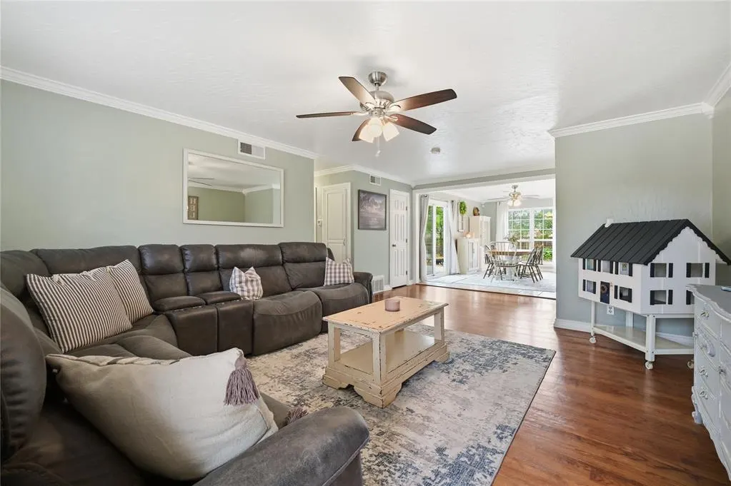 Photo 8 — 6906 NW 59th Street, Bethany, OK 73008