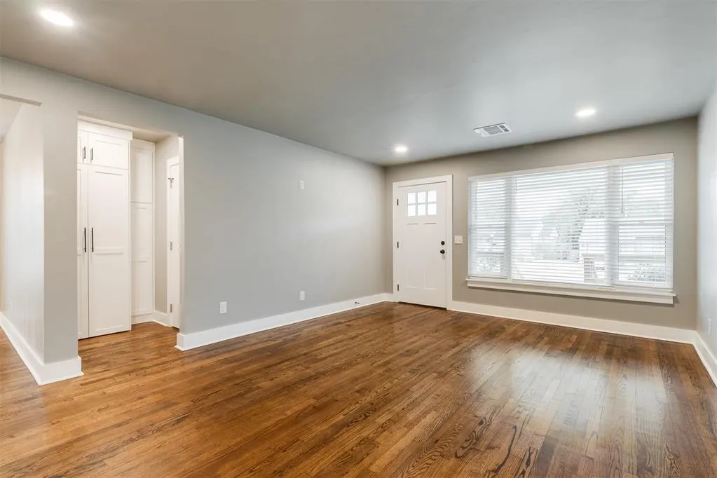 Photo 11 — 2000 Andover Court, The Village, OK 73120