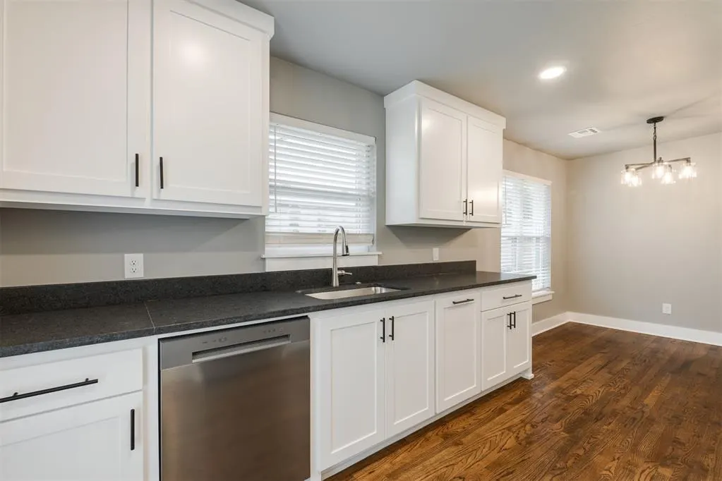Photo 23 — 2000 Andover Court, The Village, OK 73120