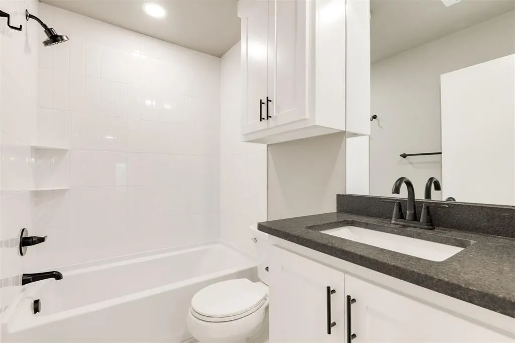 Photo 32 — 2000 Andover Court, The Village, OK 73120