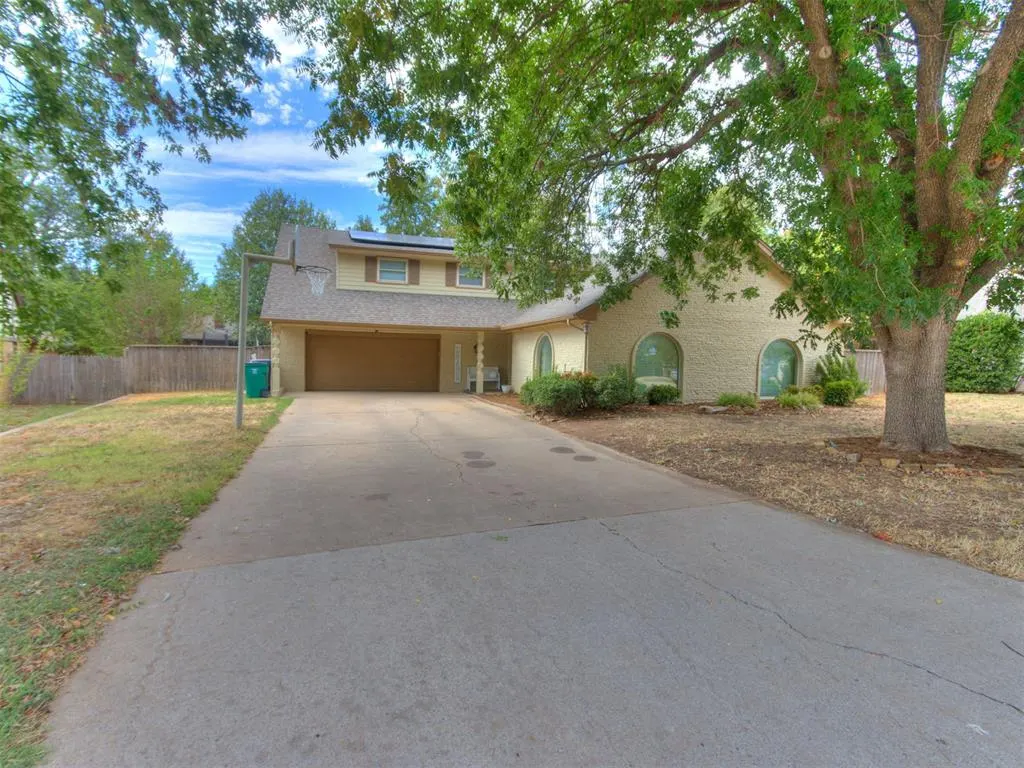 Front exterior — 11805 N Woodbridge Road, Oklahoma City, OK 73162