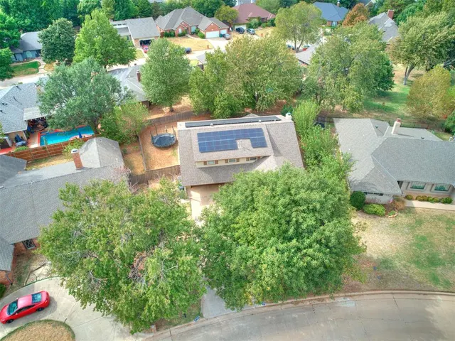 Photo 4 — 11805 N Woodbridge Road, Oklahoma City, OK 73162