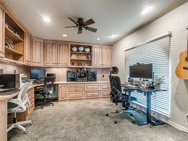 Photo 7 — 11805 N Woodbridge Road, Oklahoma City, OK 73162