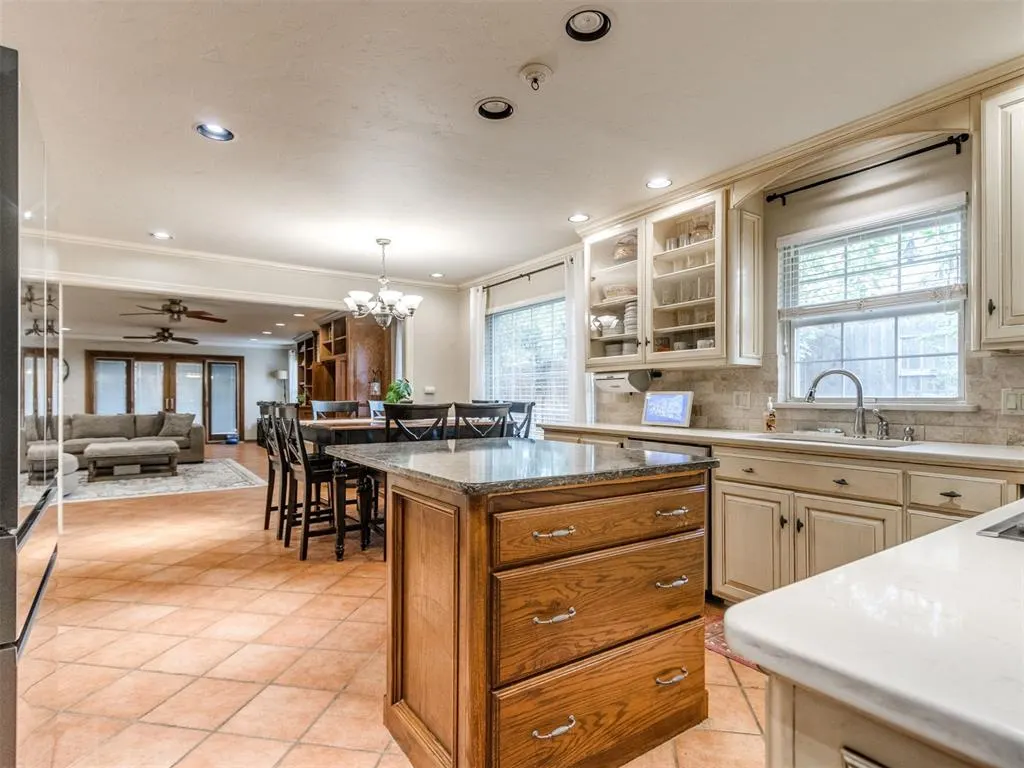 Photo 16 — 11805 N Woodbridge Road, Oklahoma City, OK 73162