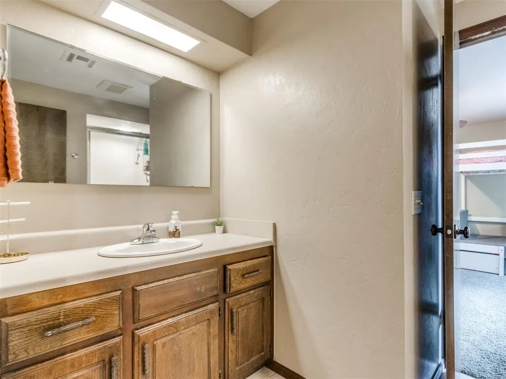 Photo 35 — 11805 N Woodbridge Road, Oklahoma City, OK 73162