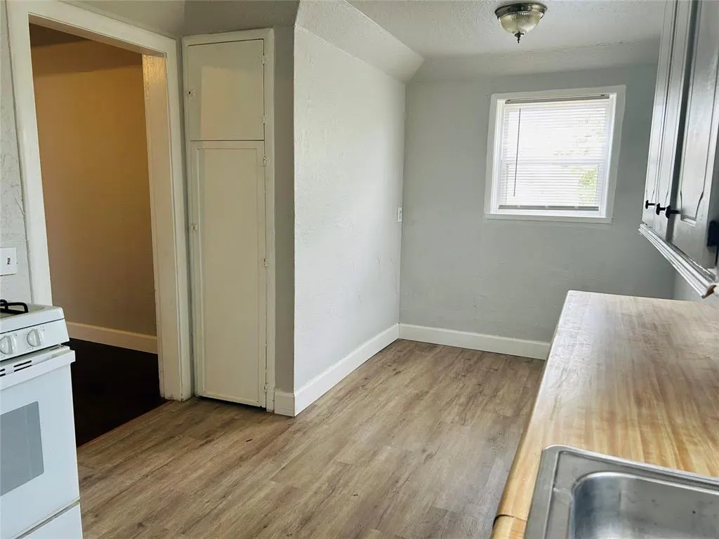 Photo 34 — 216 NE 4th Street 216, 218, Blanchard, OK 73010