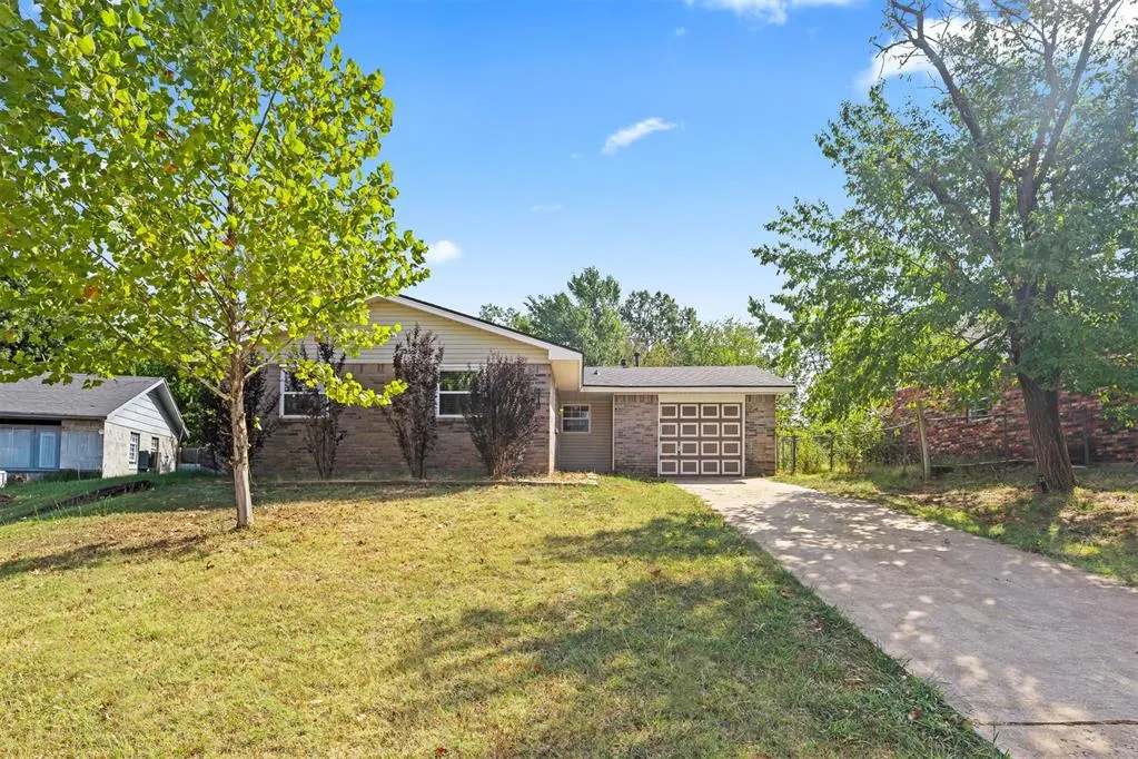 Front exterior — 410 Jarman Drive, McLoud, OK 74851