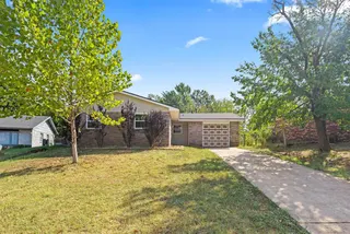 Sold home at 410 Jarman Drive