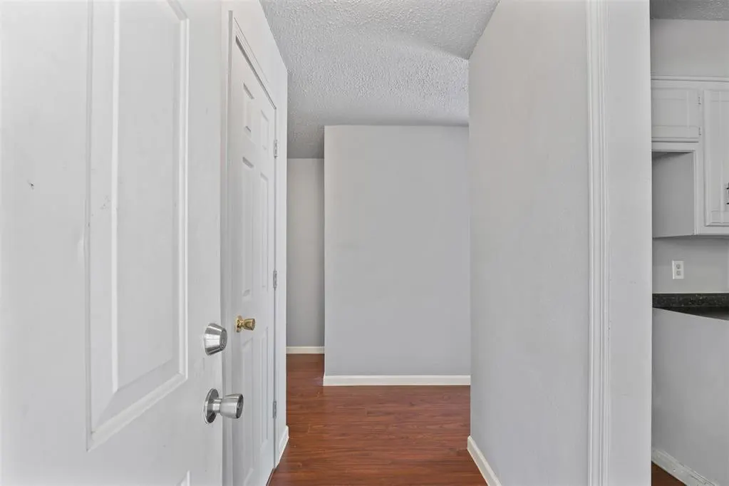 Photo 5 — 410 Jarman Drive, McLoud, OK 74851