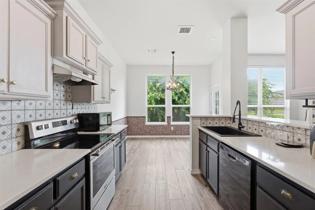 Photo 12 — 1400 Biltmore Court, Norman, OK 73071