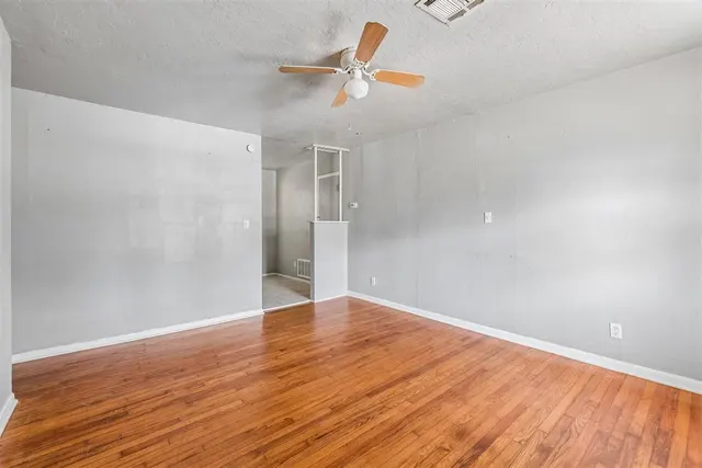 Photo 5 — 1117 Marydale Avenue, Midwest City, OK 73130