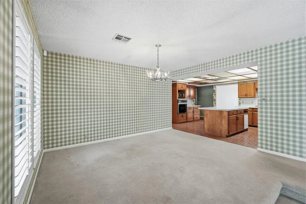 Photo 17 — 525 Lakeside Drive, Altus, OK 73521