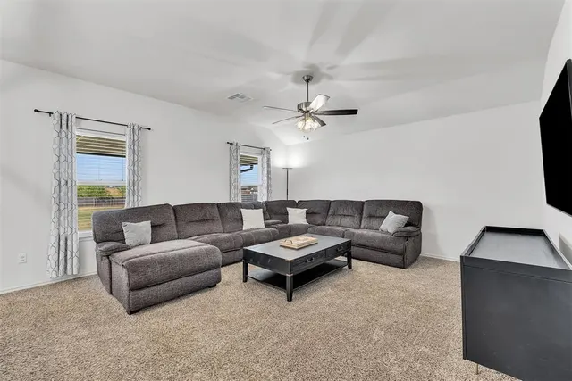 Photo 5 — 1938 Eli Avenue, Tuttle, OK 73089